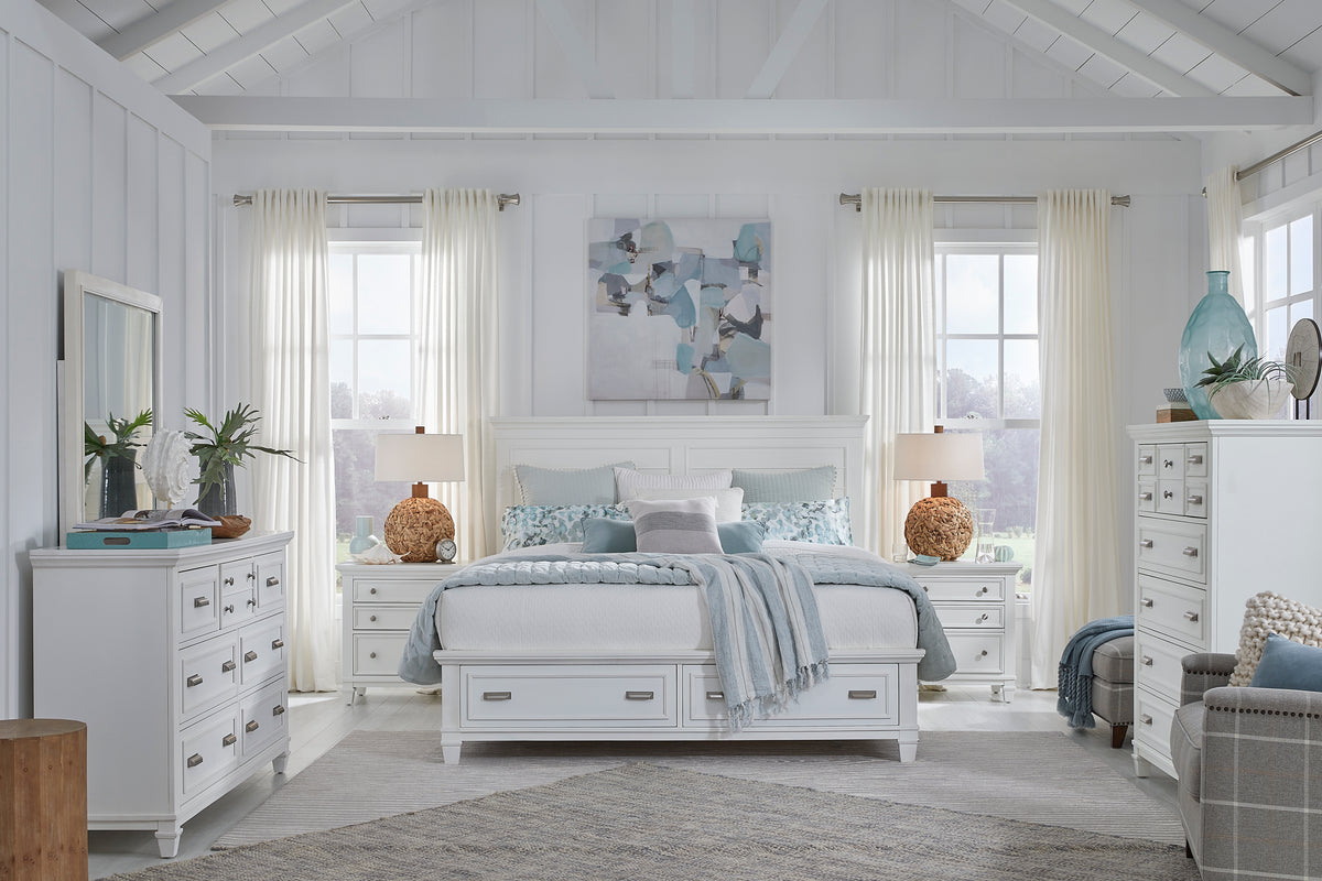 Heartland, white and grey