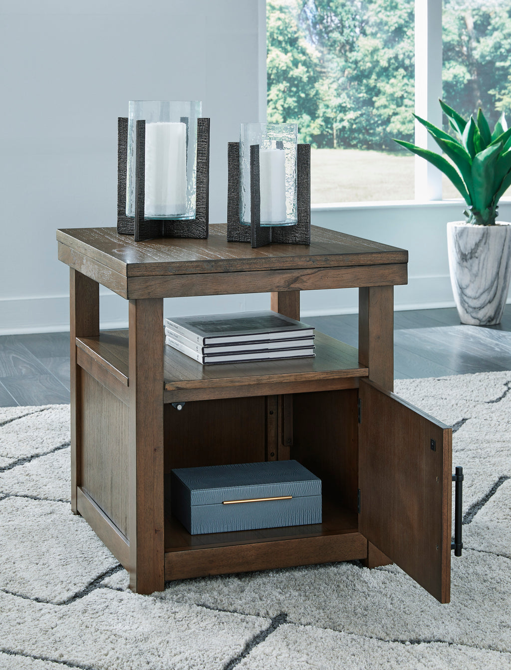 Boardernest Cocktail TBL w/4 Stools